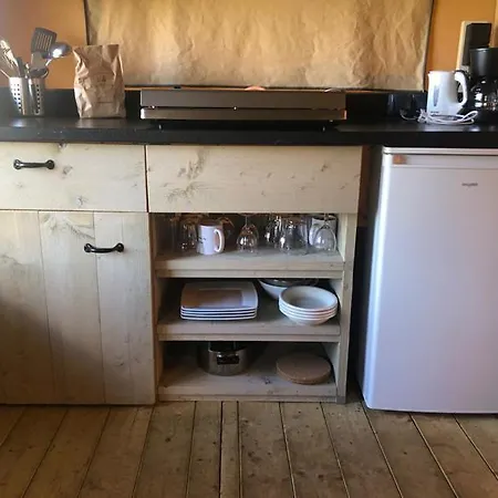 De Tolbrug Κάμπινγκ *